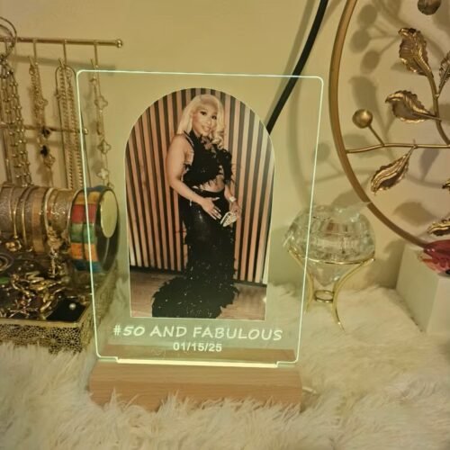 YSXMART Personalized 3D Night Light Custom Photo And Text Lamp Customized Valentine's Day Wedding Birthday 7 Color 3D Lamp Gifts photo review